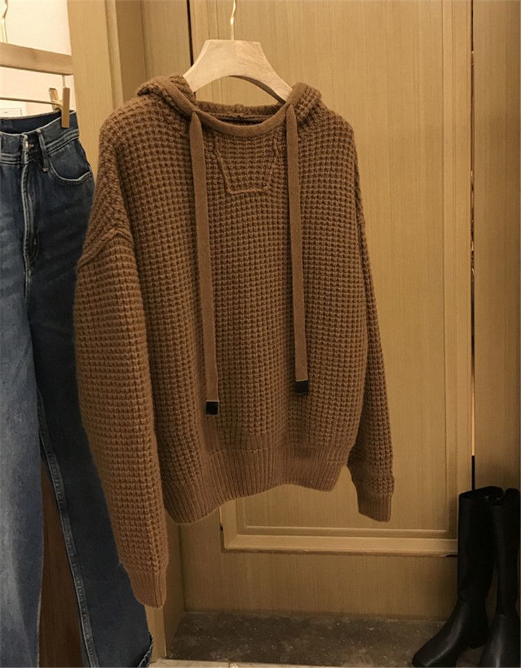 Hooded Sweater Group