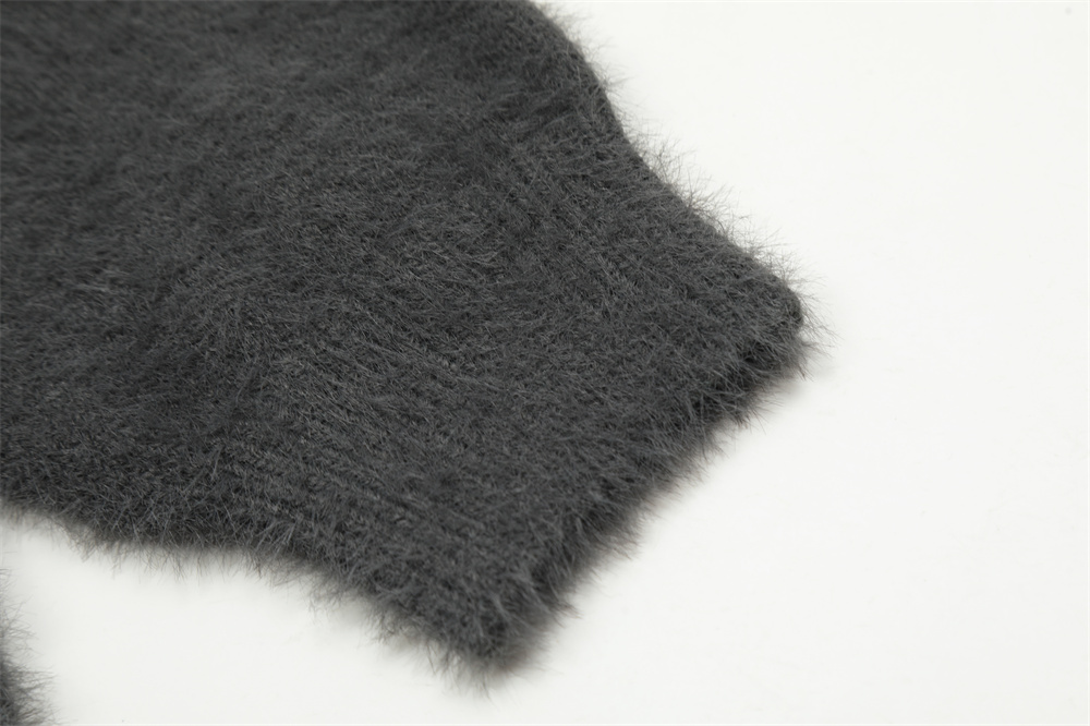 Sweater Image 13