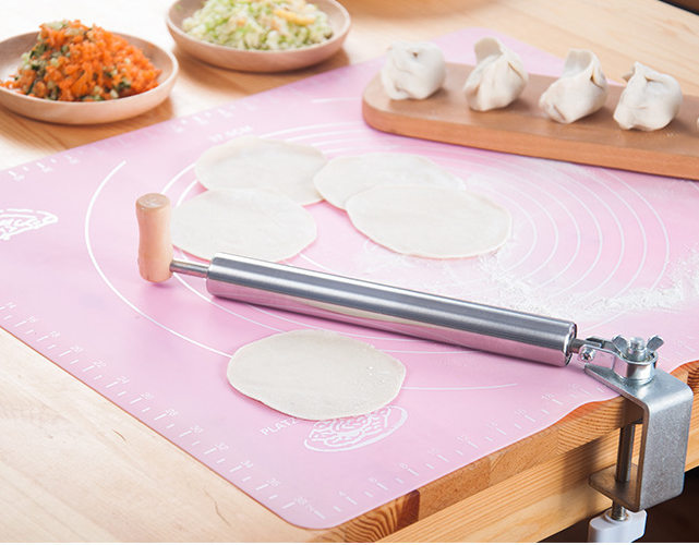 Easy Dough Roller Pin Image 1