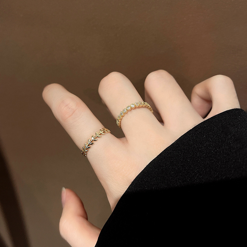 Silver Vintage Leaf Ring
