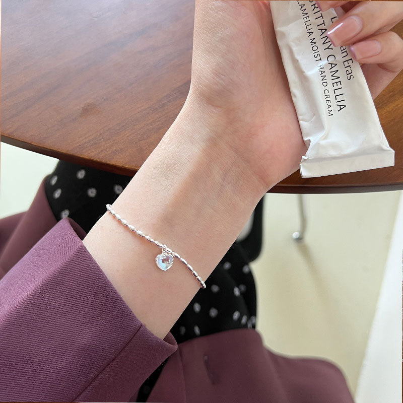 Women's Loving Heart Bracelet Image 4