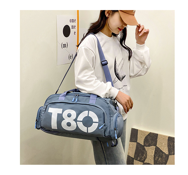 Outdoor Travel Bag Image 13