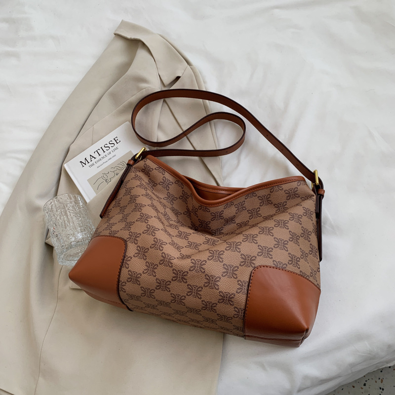 Retro Women Fashion Bag - Stylish and Functional