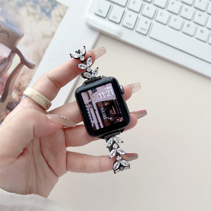 Mermaid Chain Diamond Strap 7