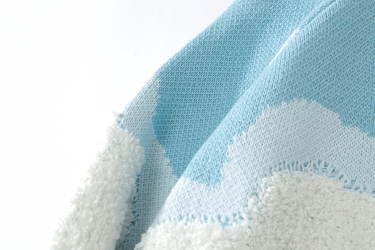 Sweater Image 2
