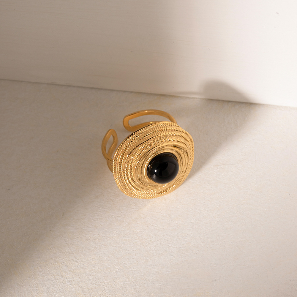 Retro Affordable Luxury Trendy Court Eye Coil Ring Image 4