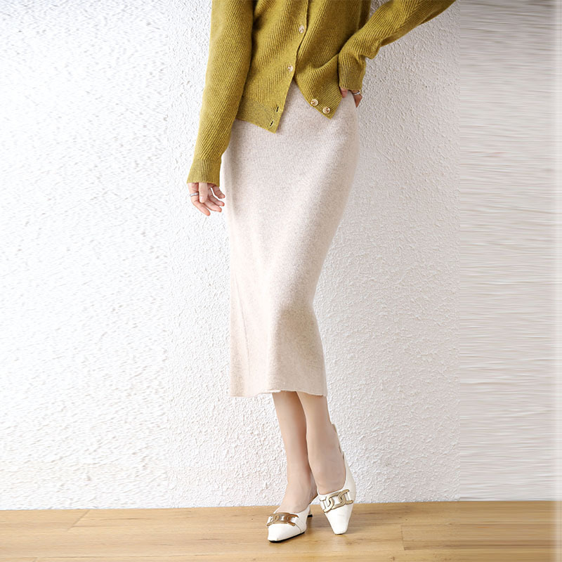 Women's Wool Skirt Image 4
