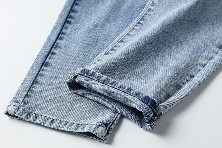 Black Loose-fitting Jeans