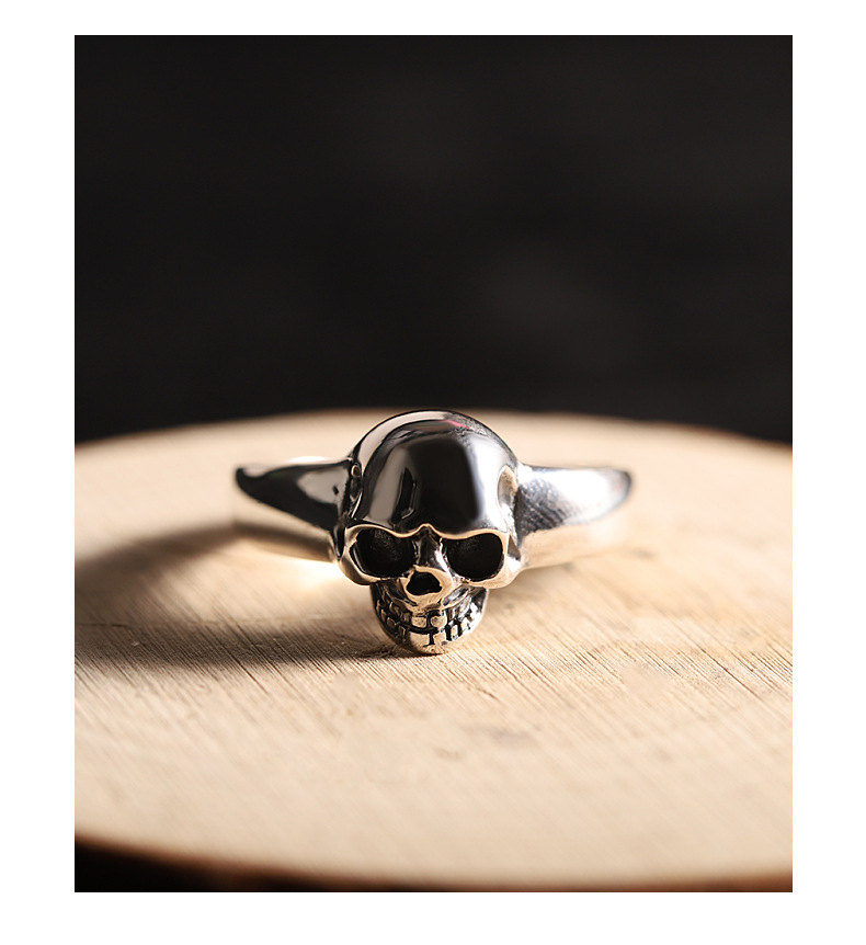 Skull Ring Image 4