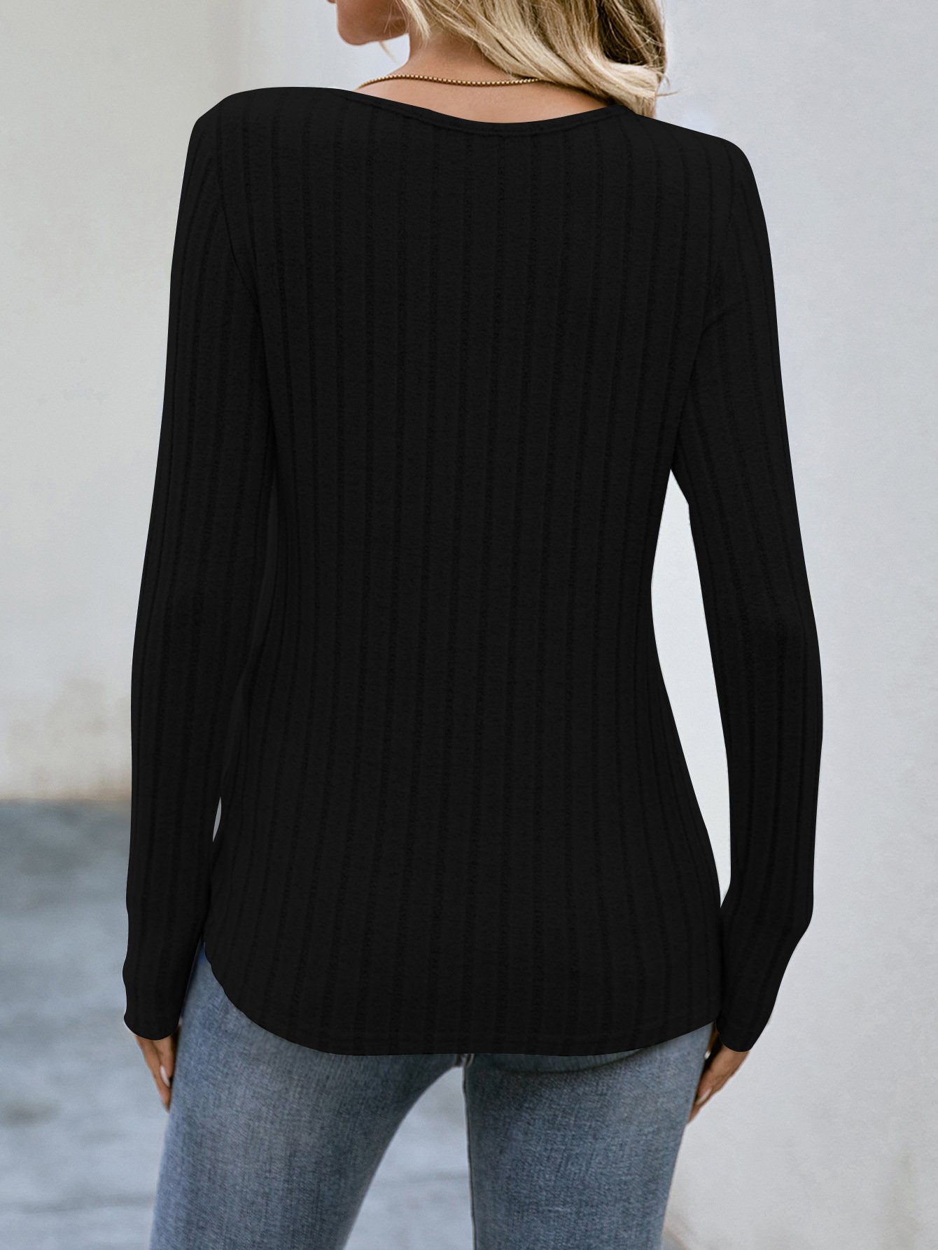 Sweater Image 3