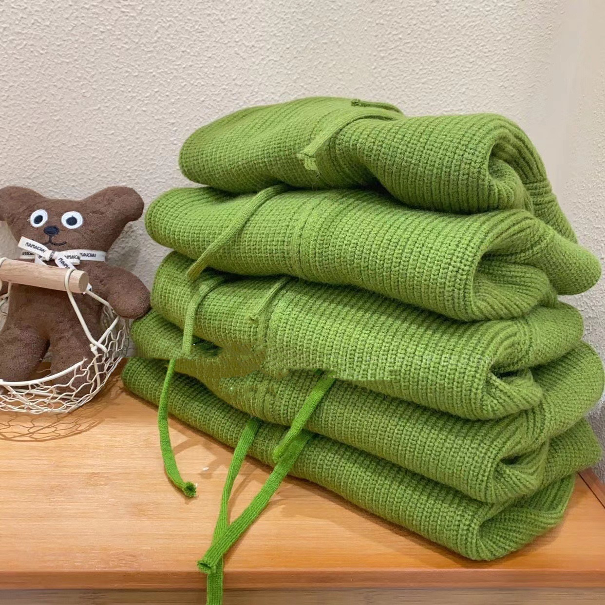 Sweater Image 3