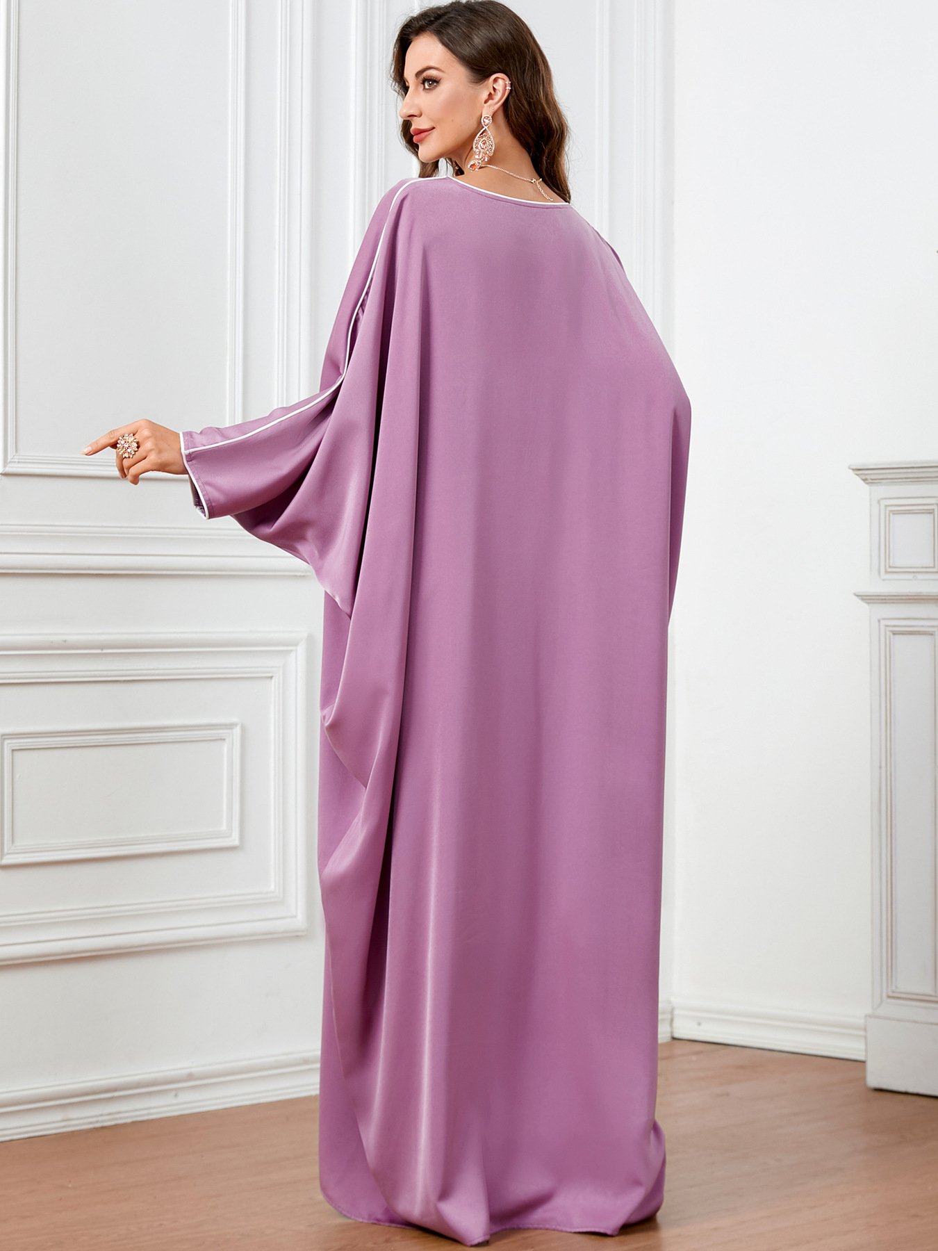 Plus Size Batwing Sleeve Women's Dress - Image 4