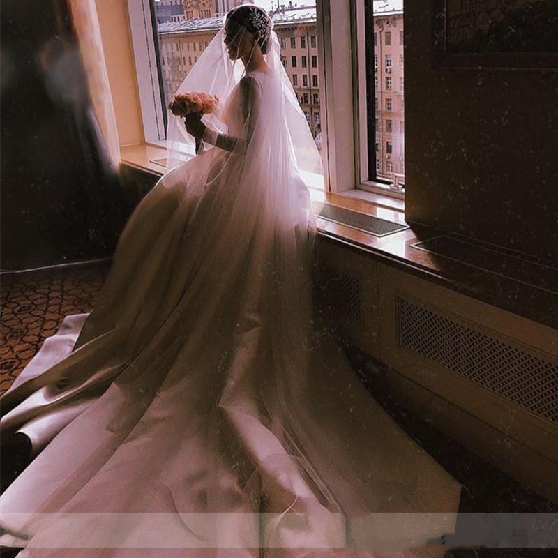 Beautiful Trailing Skirt