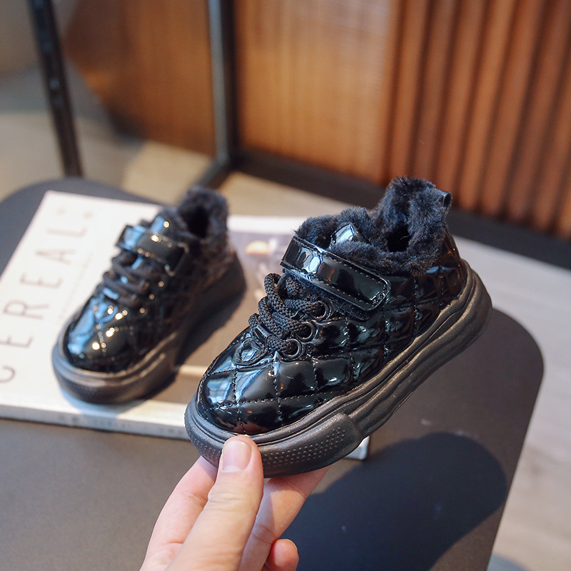 Children's Shoes - Image 6