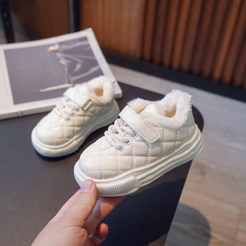 Children's Shoes - Image 3