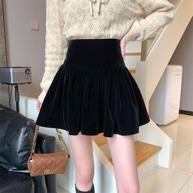 Women's Fashion Small Velvet Skirt Image 5