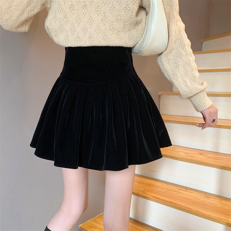 Women's Fashion Small Velvet Skirt Image 3