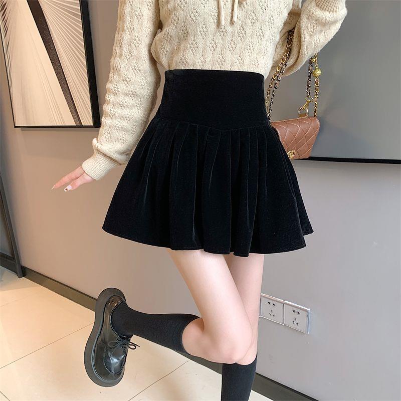 Women's Fashion Small Velvet Skirt Image 2