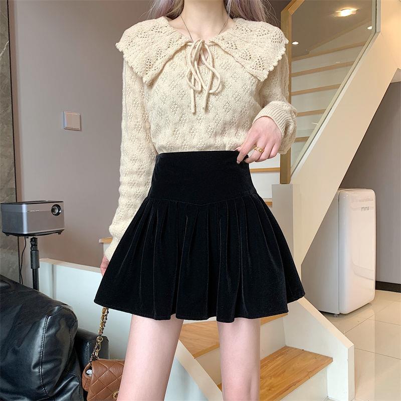 Women's Fashion Small Velvet Skirt Image 4