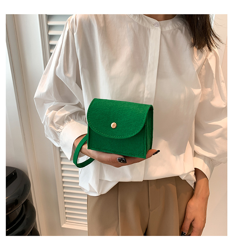 Felt Diamond Plaid Bag - Color Closeup