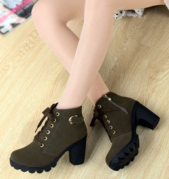 Elegant Design Boots