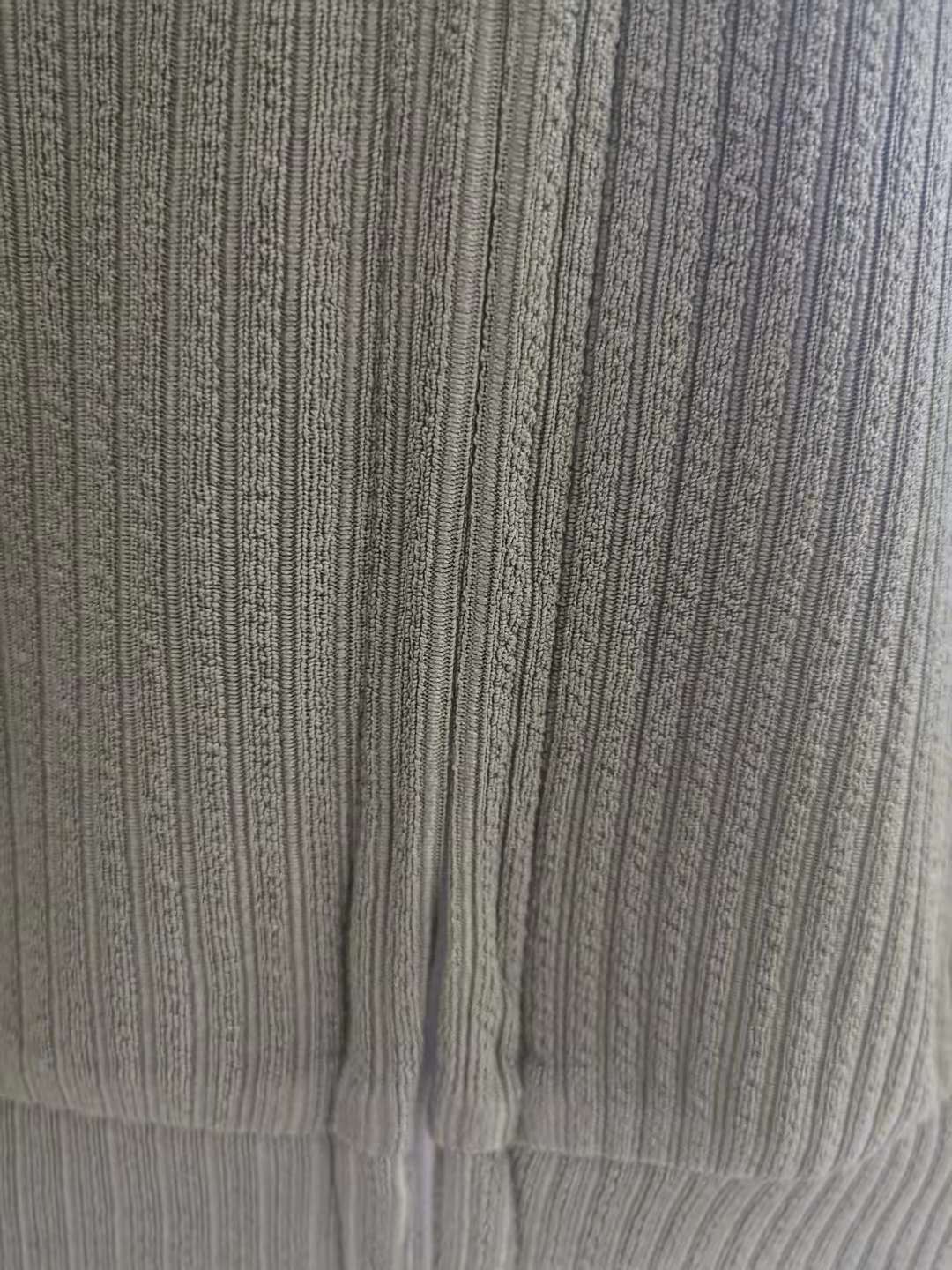 Women's Sweatshirt Detail 4