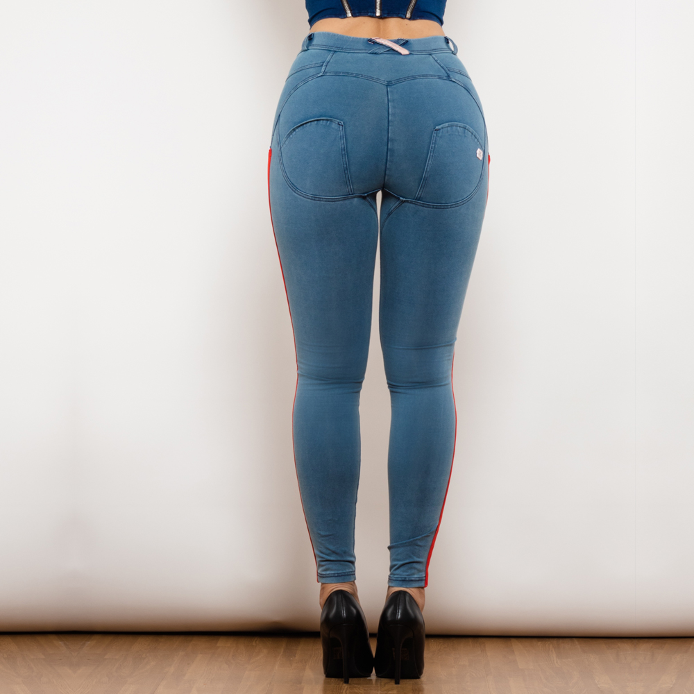 Side View of Shascullfites Melody Jeans