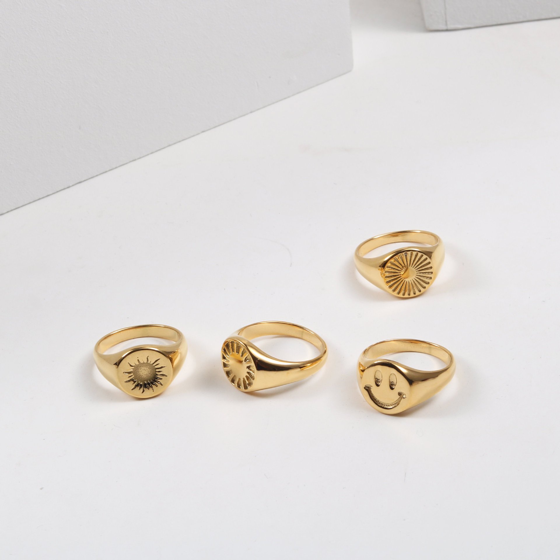 Signet Ring Image 1