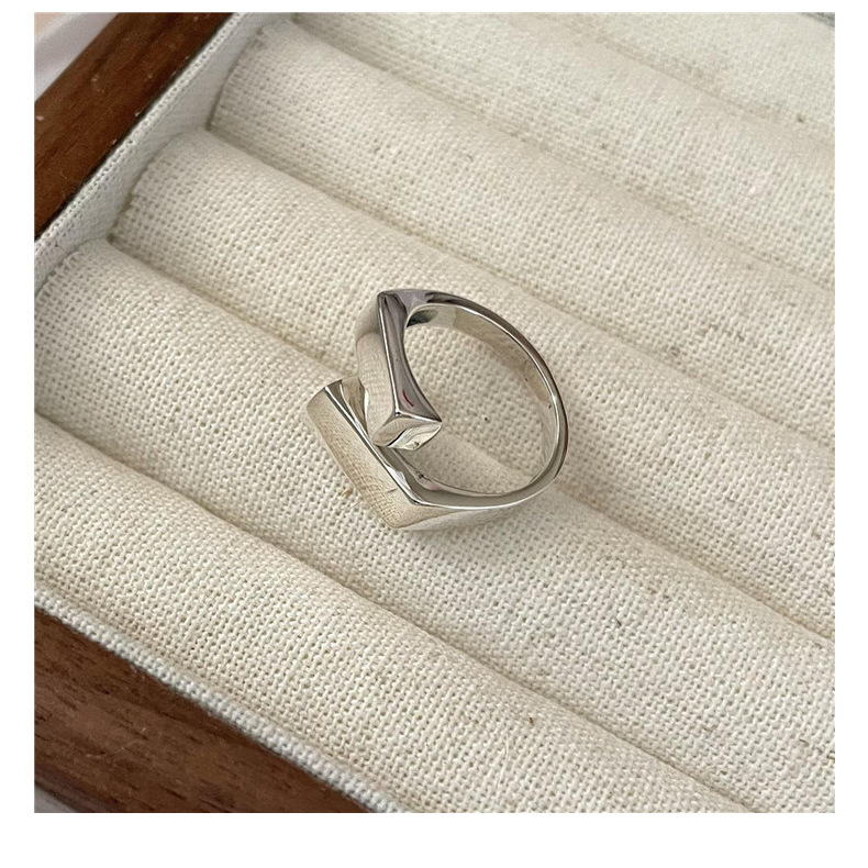 Geometric Ring Image 6