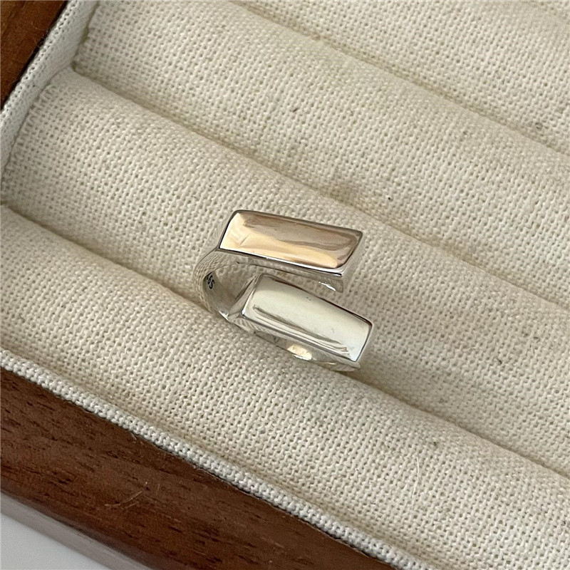 Geometric Ring Image 2