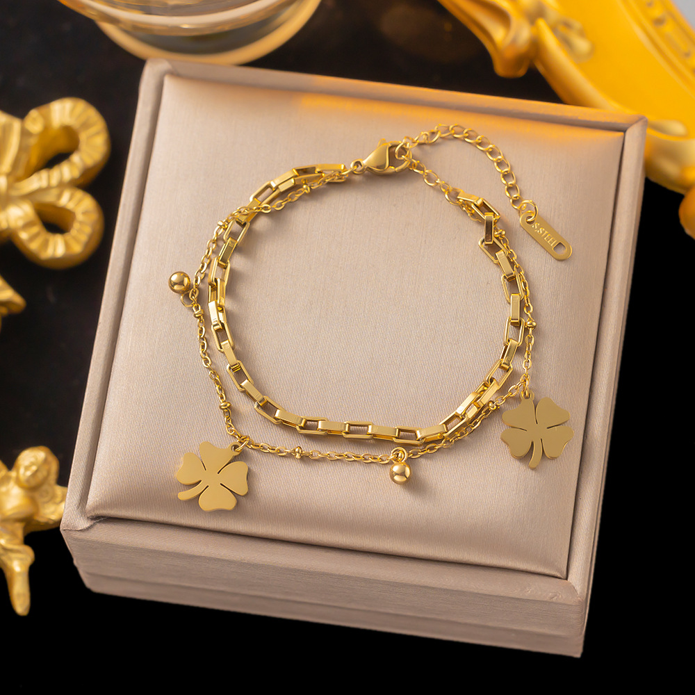 Lucky Clover Pendant Titanium Steel Bracelet Silver
