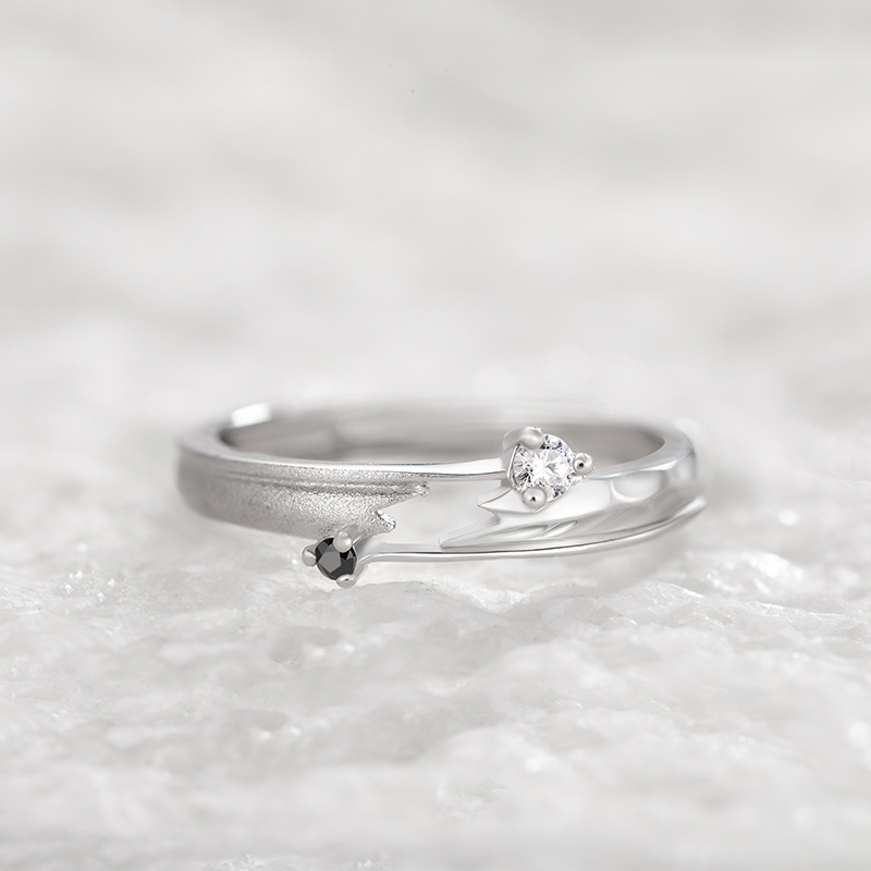 Elegant Adjustable Ring