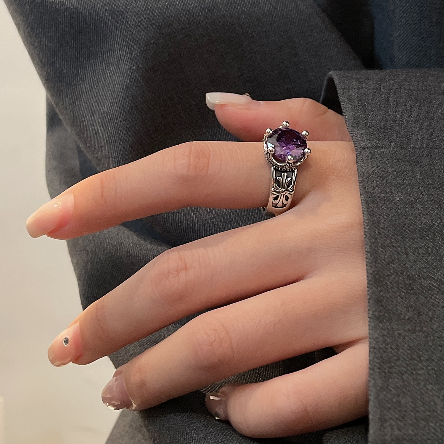 Antique Silver Crown Ring