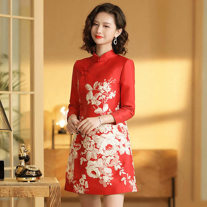 Retro Women's Cheongsam Dress Image 4
