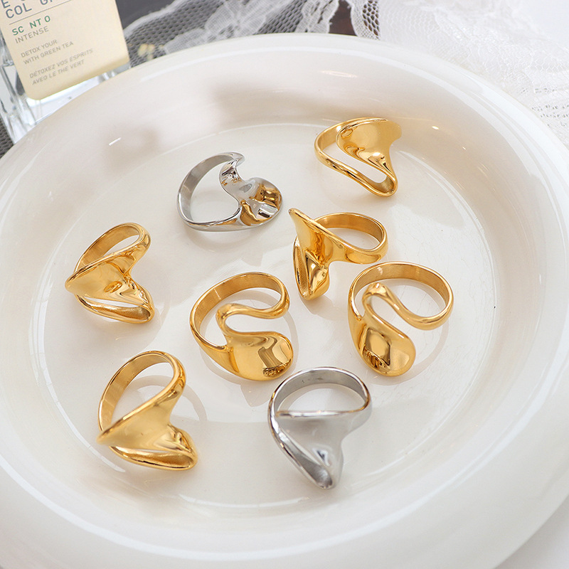 Geometric Ring 6