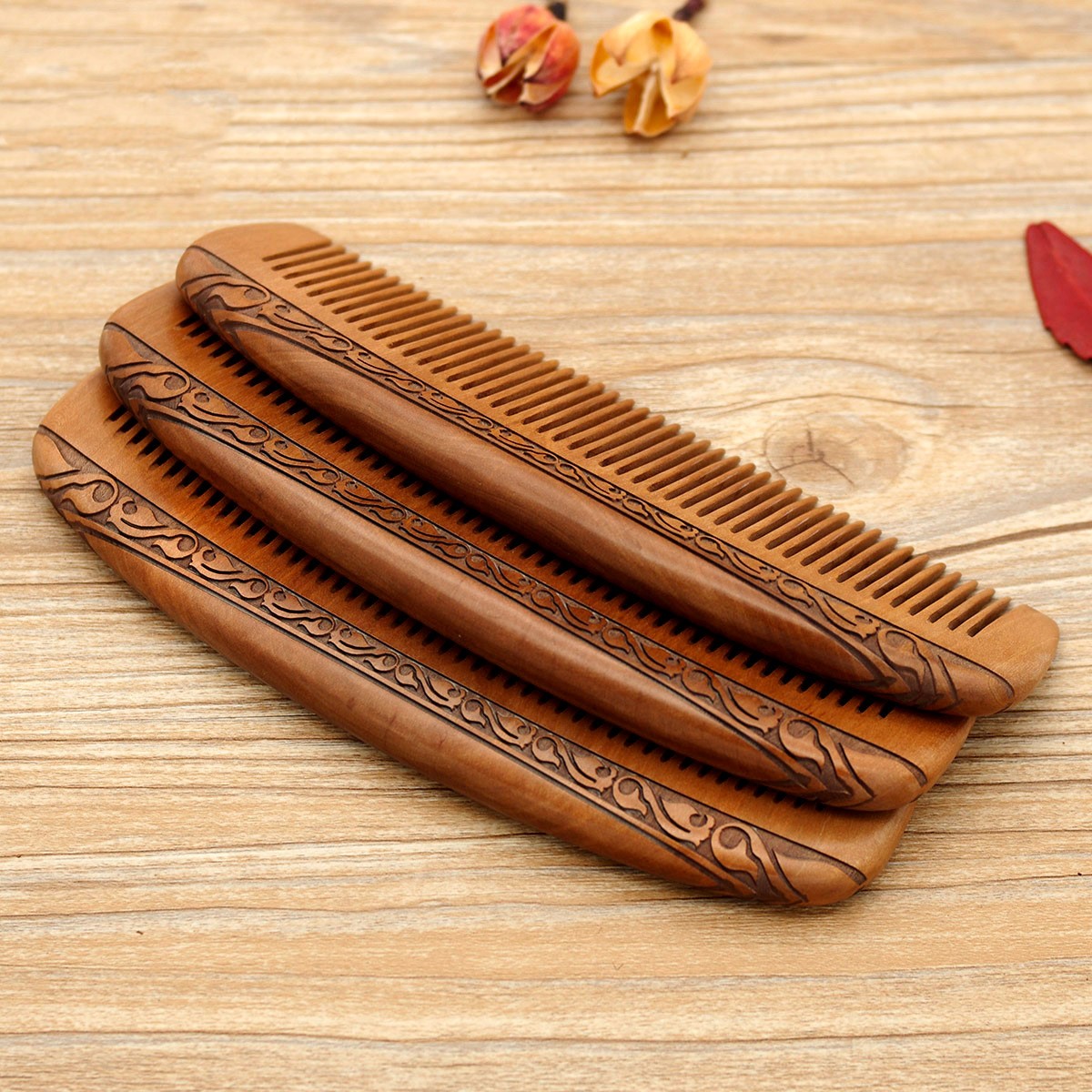 Peach Wood Comb Features