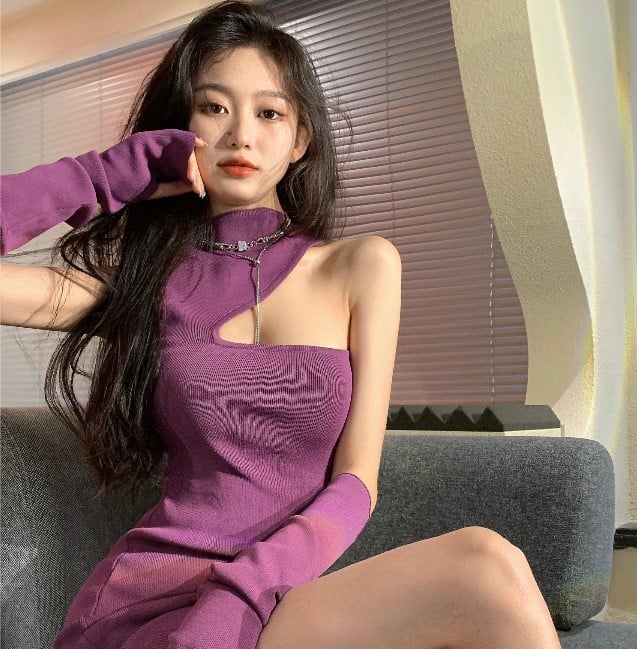 Sleeveless Half Turtleneck Dress - Black