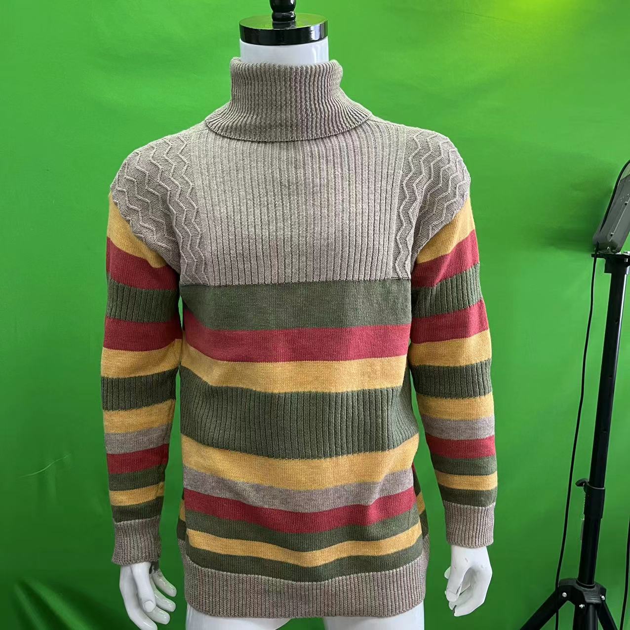 Men's Turtleneck Sweater Image 3