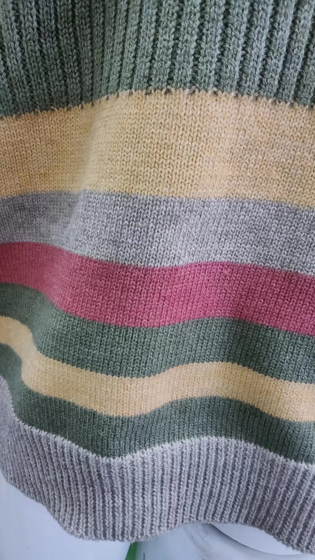 Men's Turtleneck Sweater Image 7