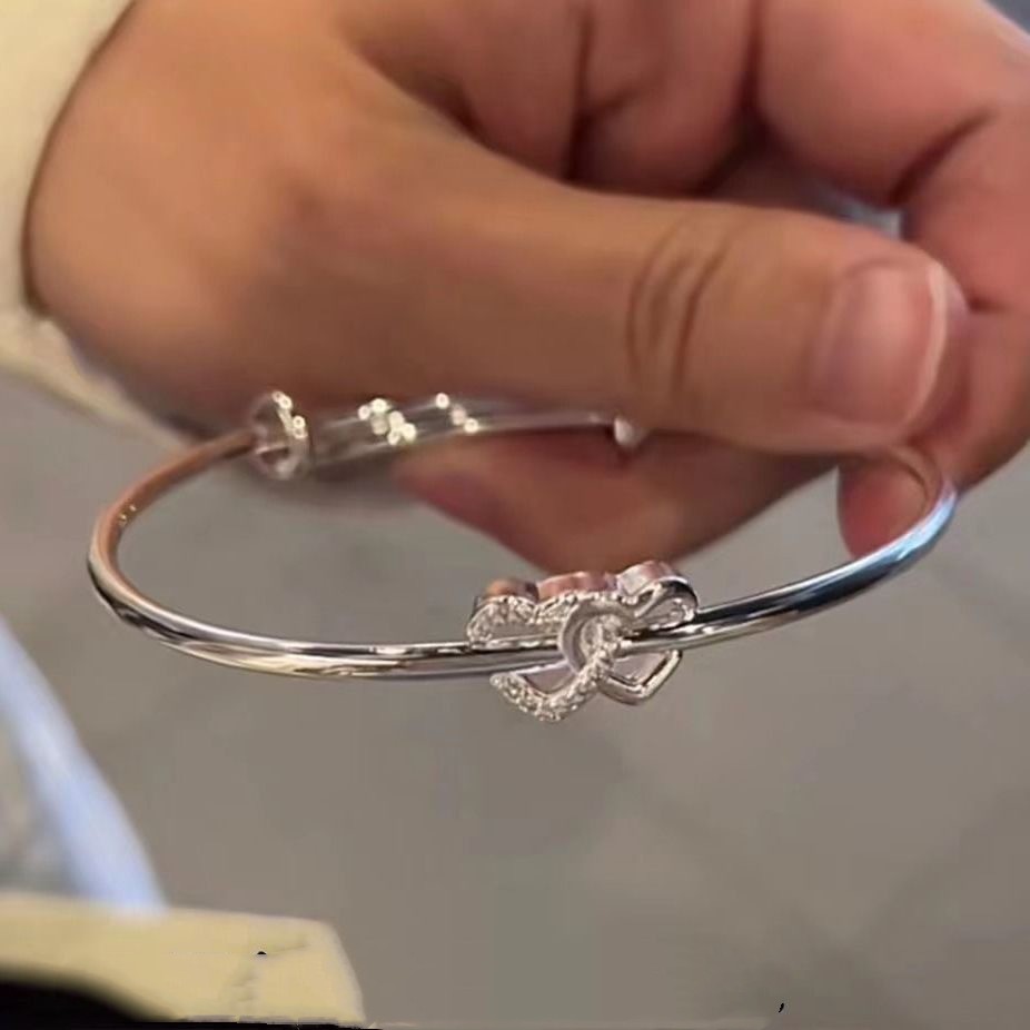 Heart-to-heart Love Bracelet Image 5