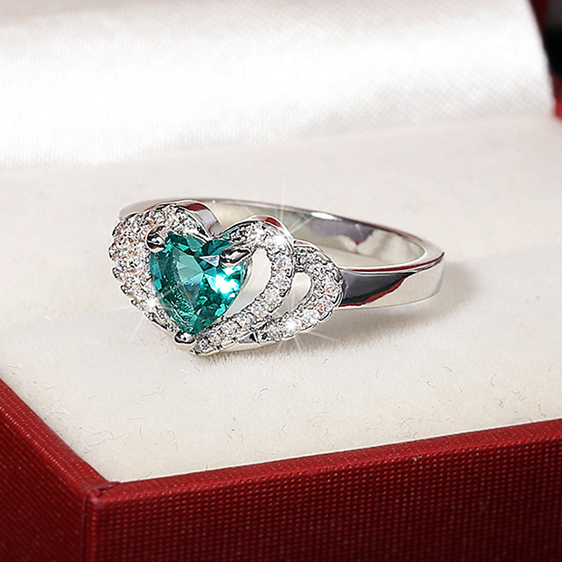 Imagen 5 del Anillo en Forma de Corazón de Circón Verde