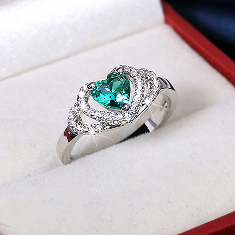 Imagen 4 del Anillo en Forma de Corazón de Circón Verde