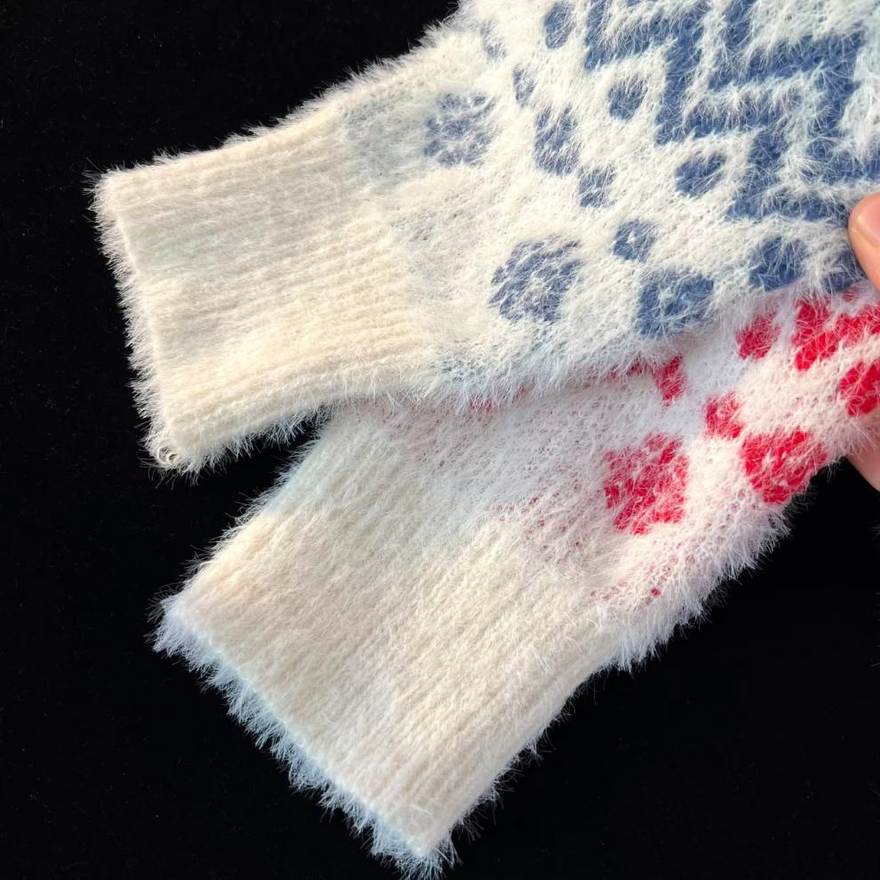 Men's Polyester Warm Sweater Details