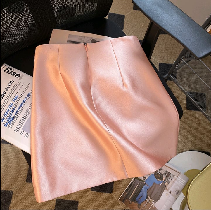 Different angles of the skirt