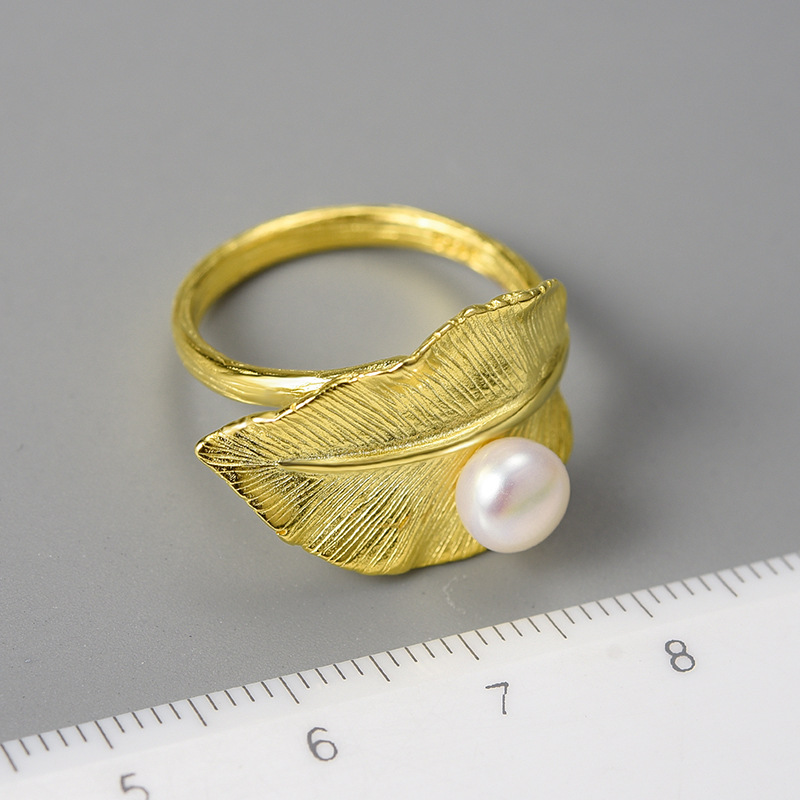 Leaf Pearl Ring Image 3