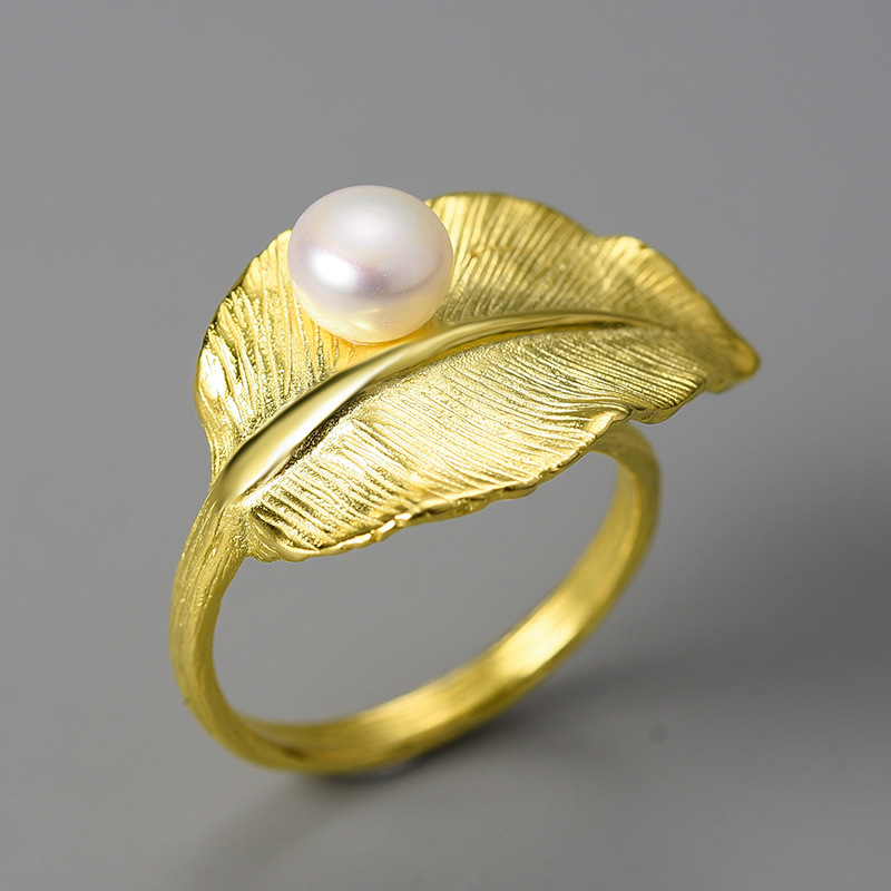 Leaf Pearl Ring Image 5