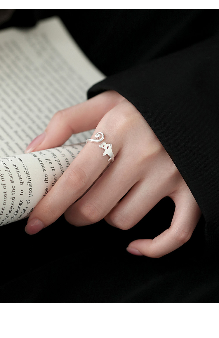 Kitten Ring Girl Image 3