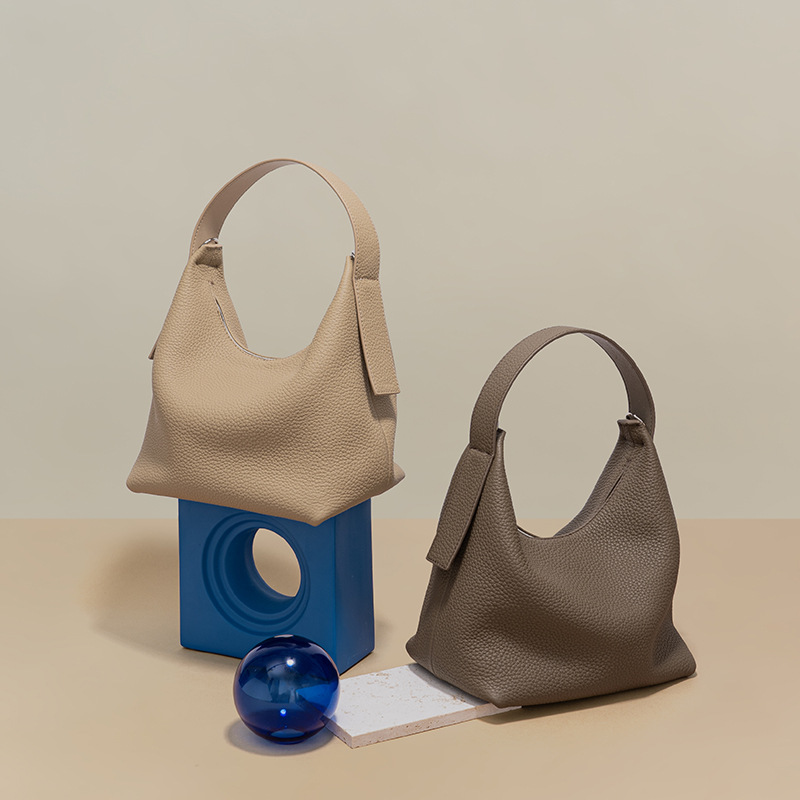 Soft Pillow Shoulder Bag Image 3