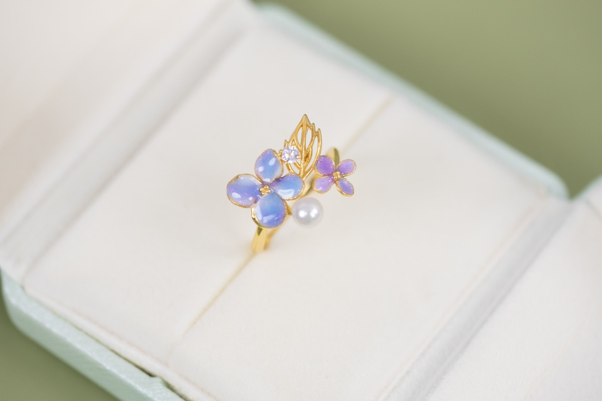 S925 Freshwater Pearl Enamel Hydrangea Ring 2