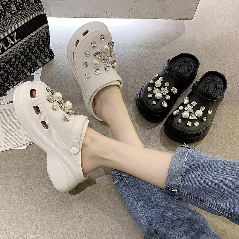 Hole Shoes Women’s Slippers 1